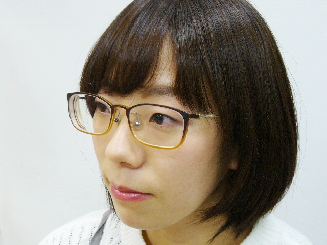 一緒に似合うメガネ探します 岐阜県関市のメガネ専門店 Eyewear Shop Ami