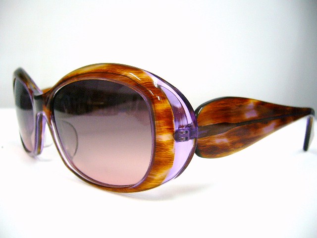 新色サングラスが到着