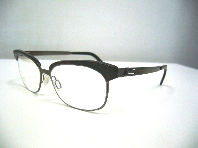 色違いが入荷です