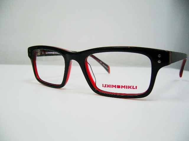 隠しアイテムと美人メガネ