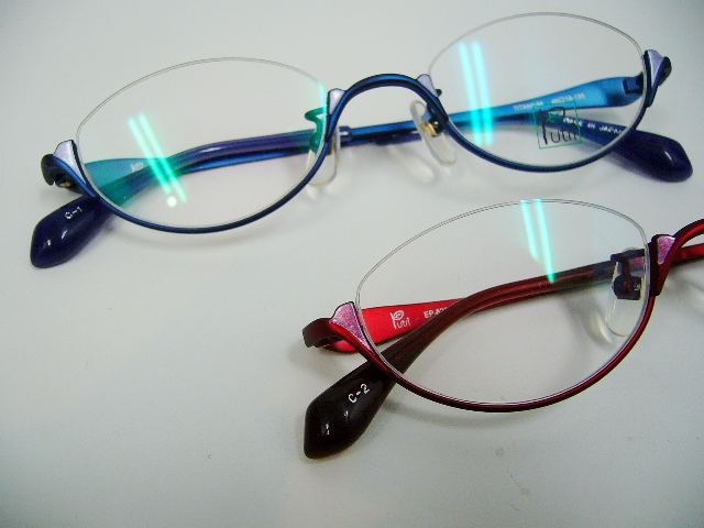 春らしいメガネ
