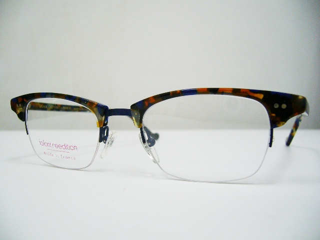 Lafontが提案する男性向けメガネです