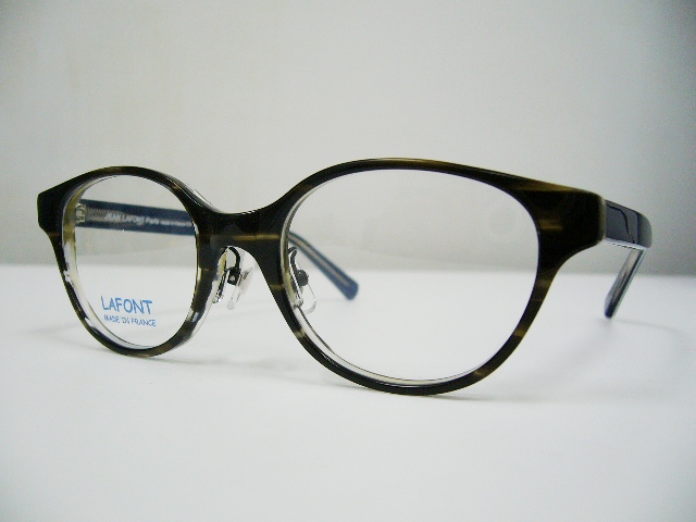 大人っぽい子供メガネ