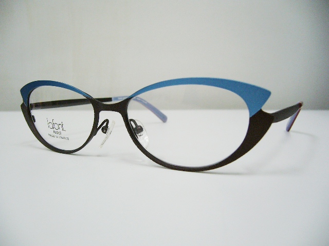 シックな雰囲気で