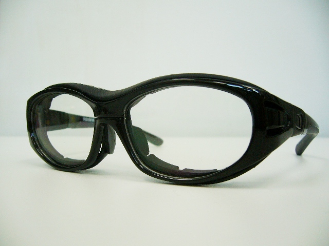 子ども用度付き対応ゴーグル入荷しました。