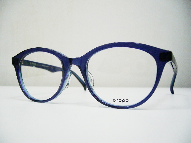 propoではちょっと珍しいカラーです。