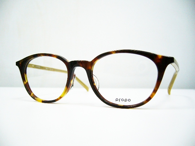 「大人カワイイ」メガネ。