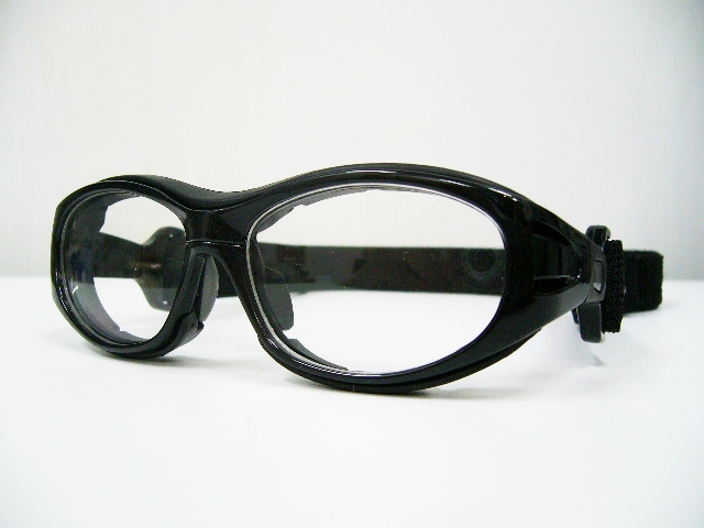 再入荷。子ども用度付き対応ゴーグル。