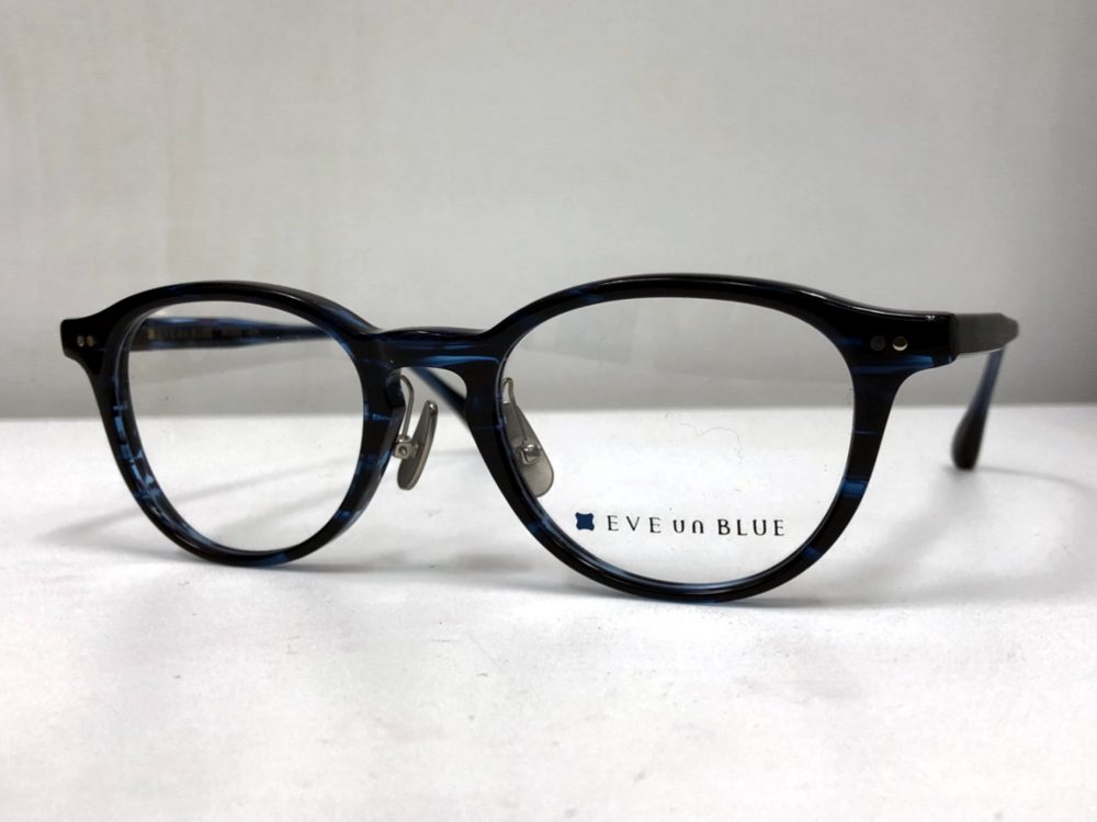 見た目に反した軽さが特徴です。