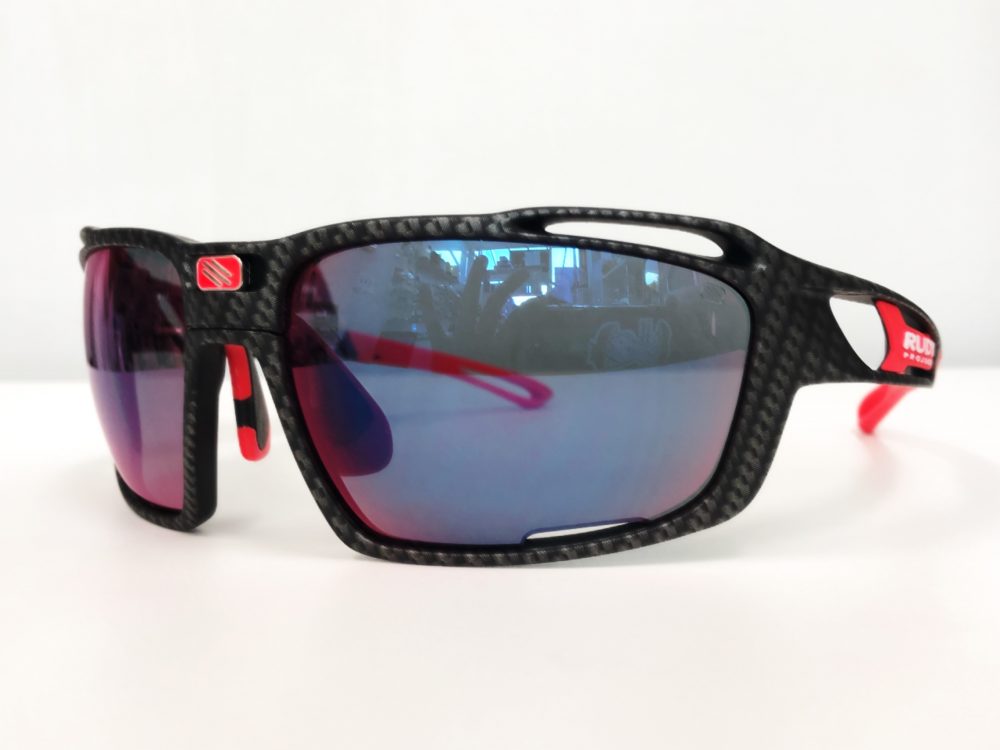 偏光レンズの新色が登場しました。