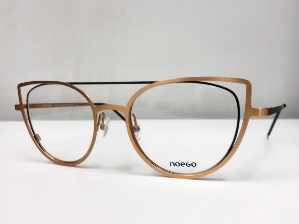 間違いなく目立ちます。