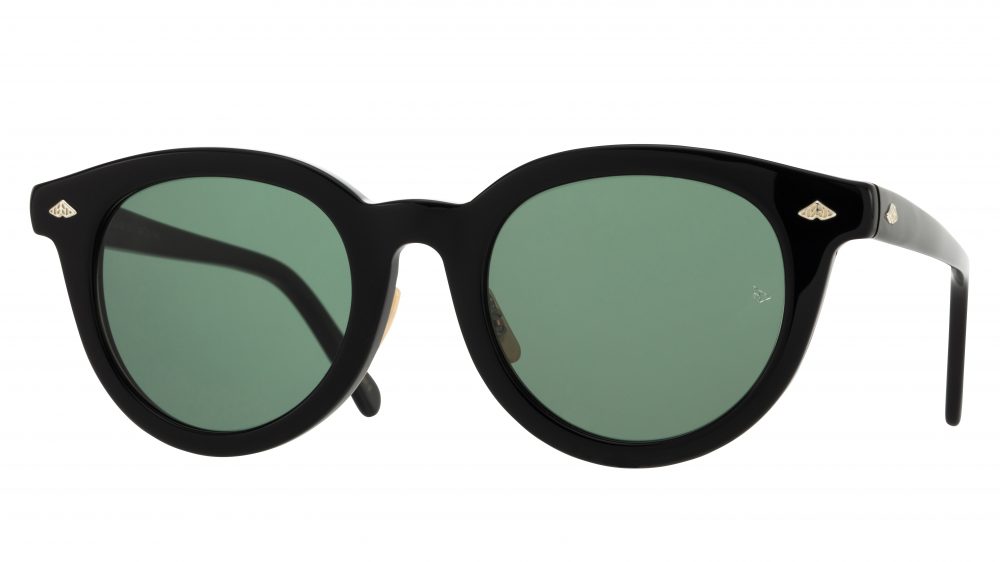 サングラスバージョンです。