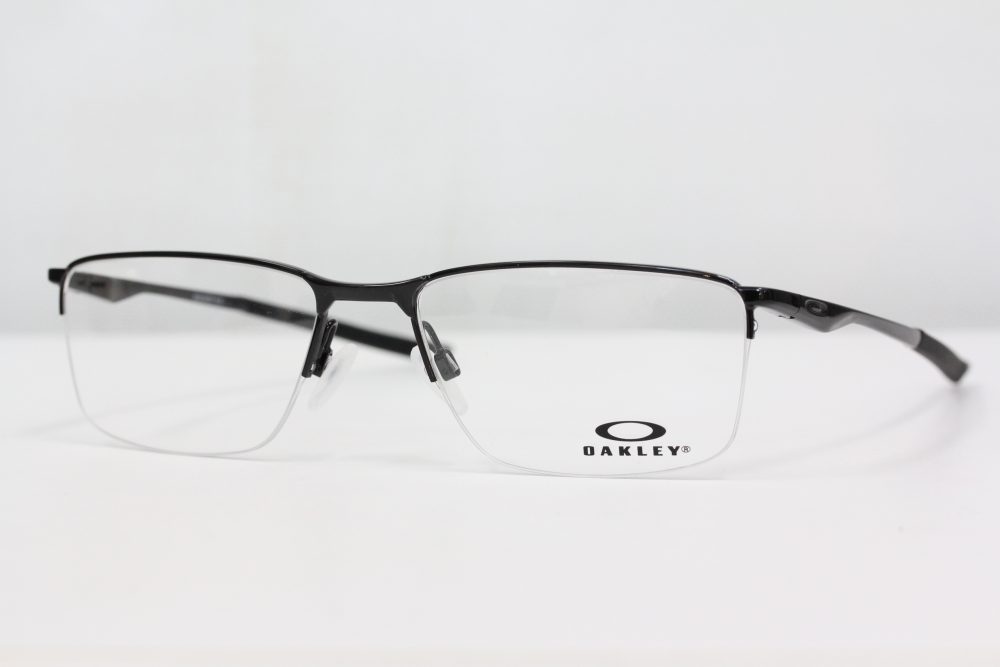 とても男性的なフレーム。