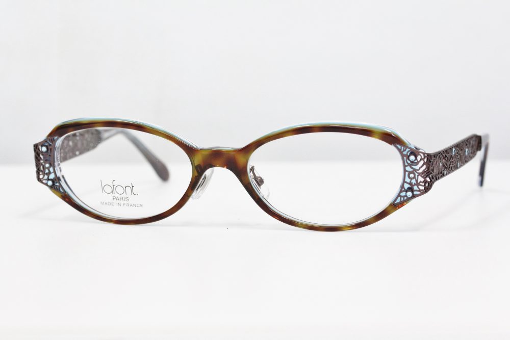 ” バラのしずく “