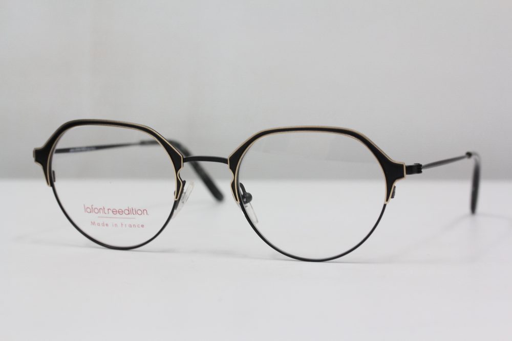 この形はまだまだ人気ですね。