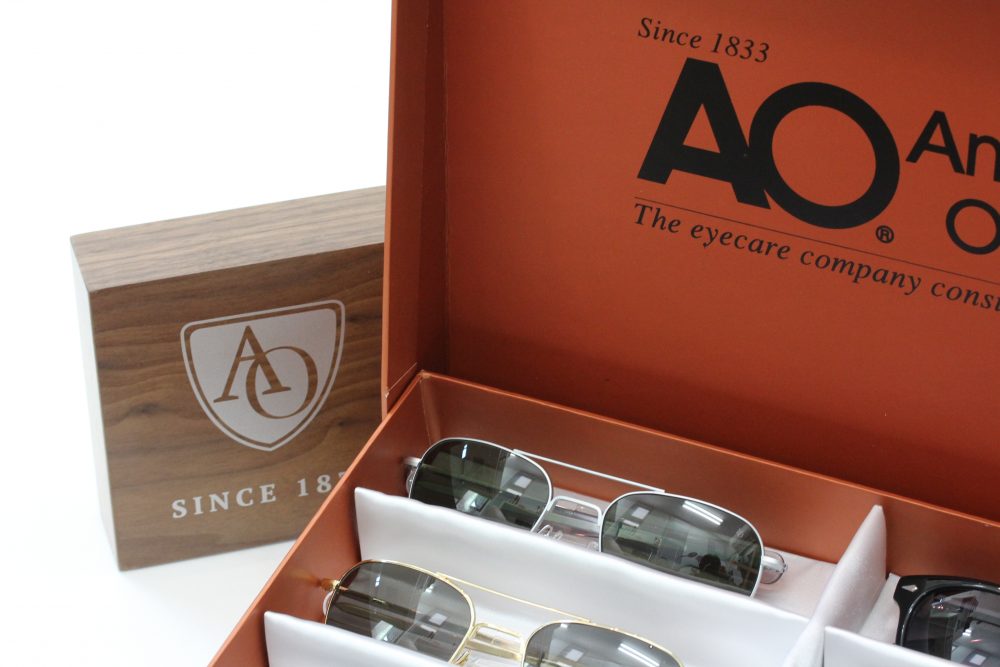 《American Optical》始めます。