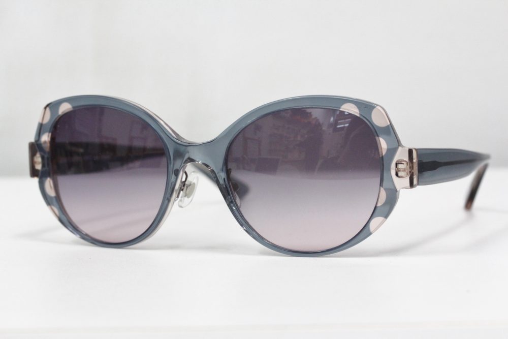 色彩であそぶポルカドット。