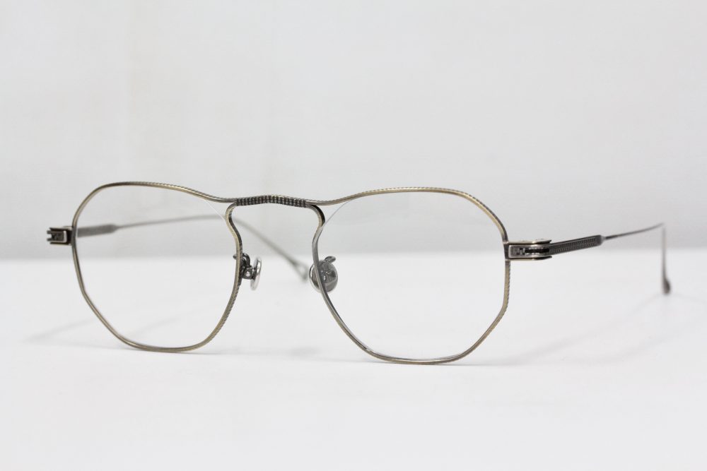 ジッパーをモチーフに。