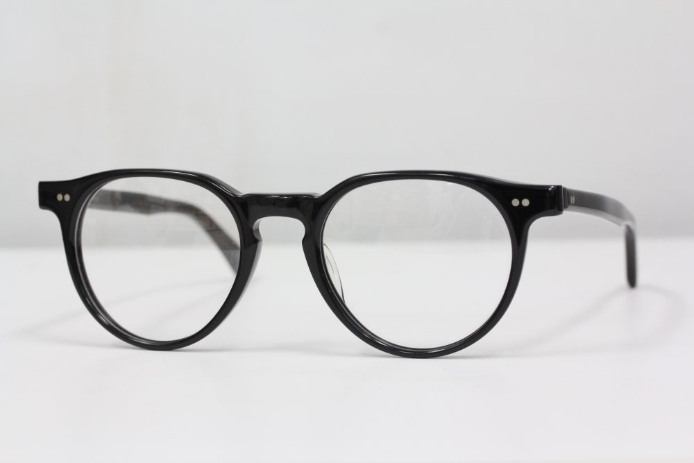 ボストン型でも。