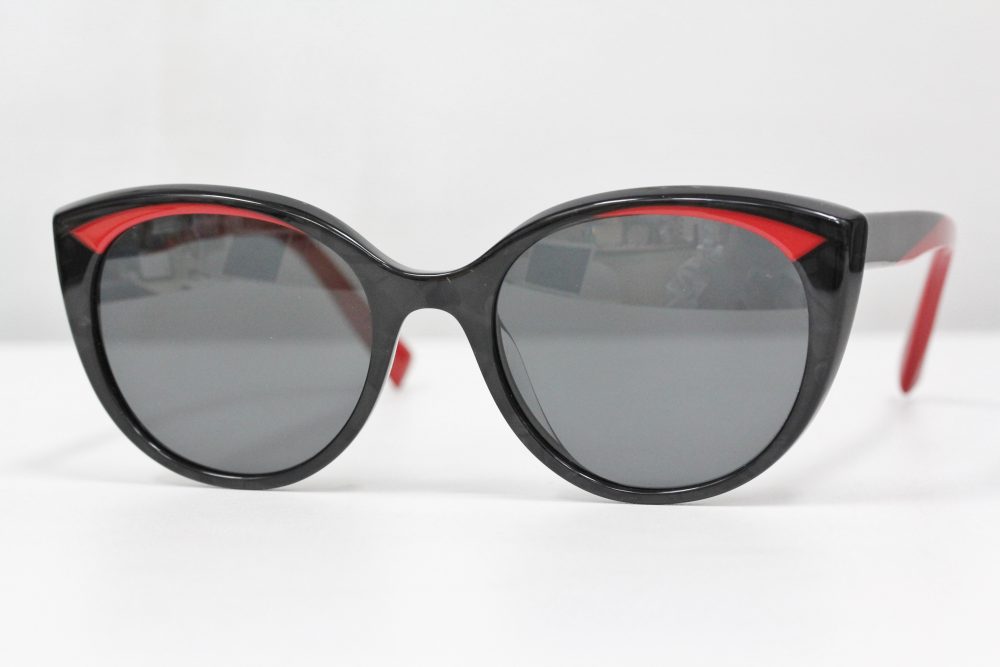 サングラスも素敵ですよ。