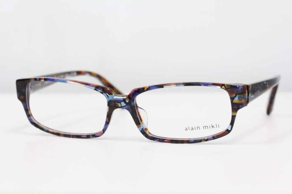 スタイリッシュに見せる。