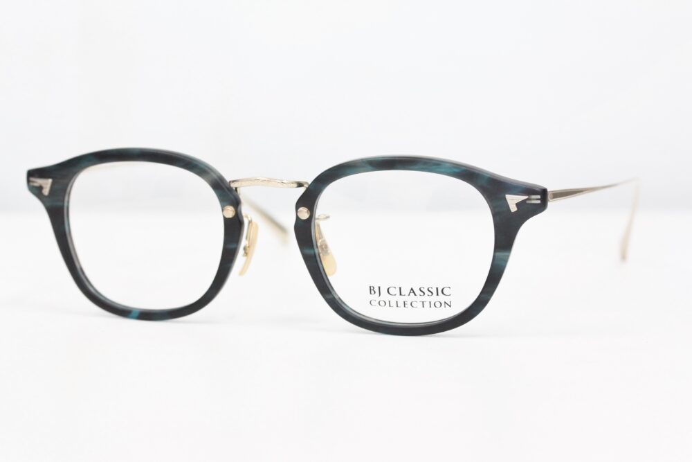 マットな質感を楽しむ。