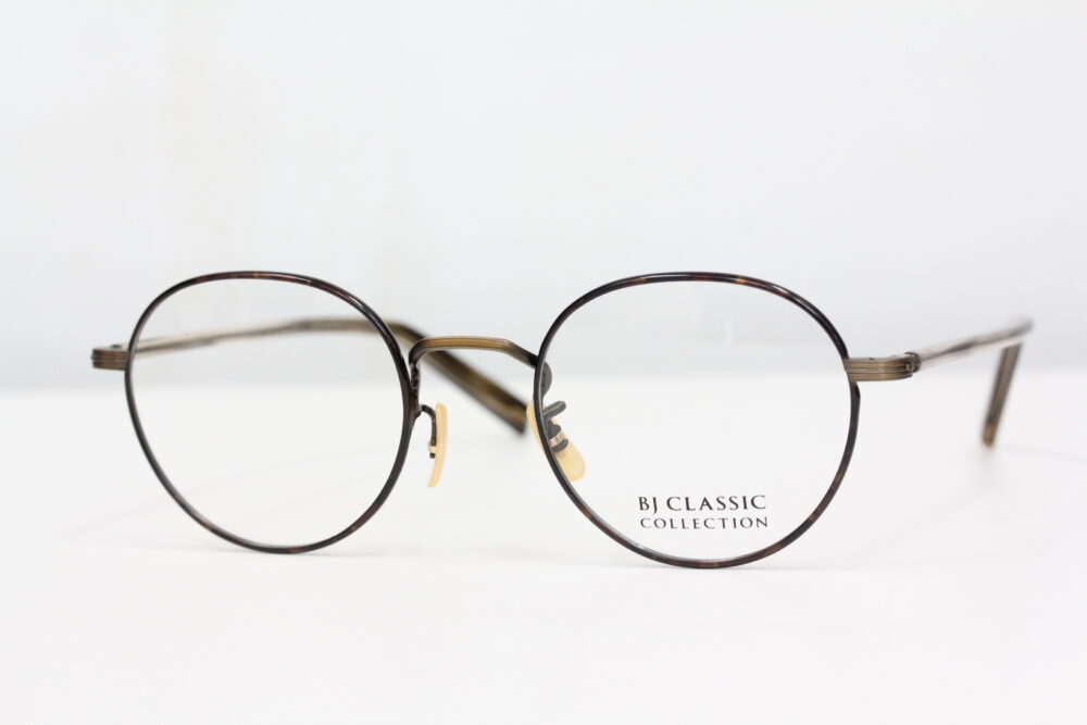 丸みを持たせたボストン型。