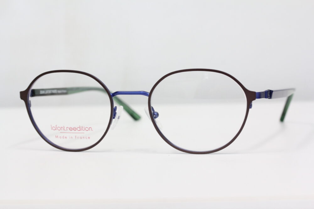 ラフに楽しむメガネを。