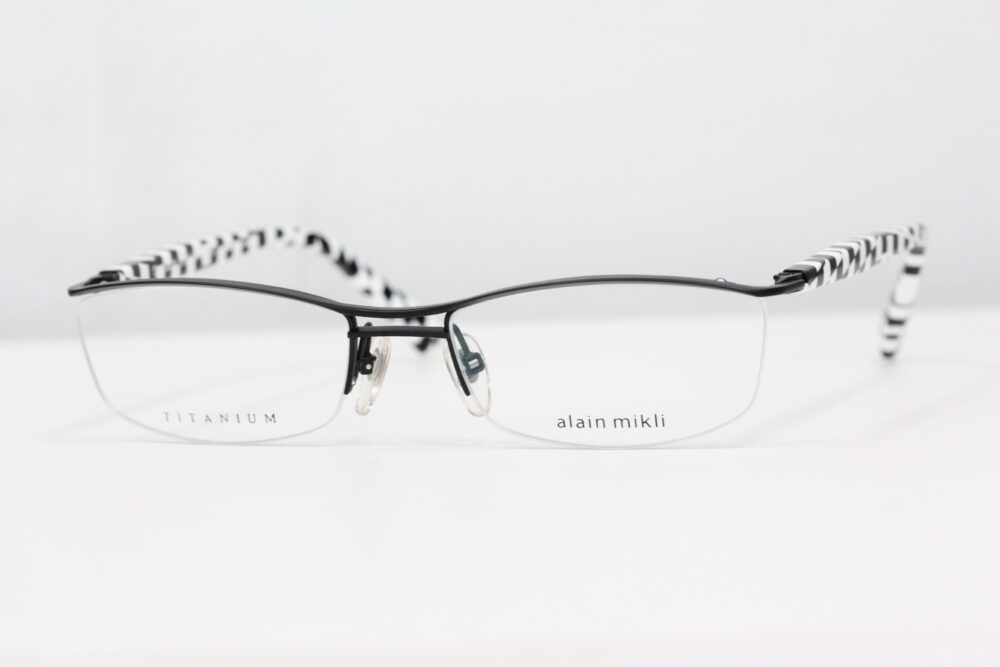 20年以上前の人気モデルの復刻です。