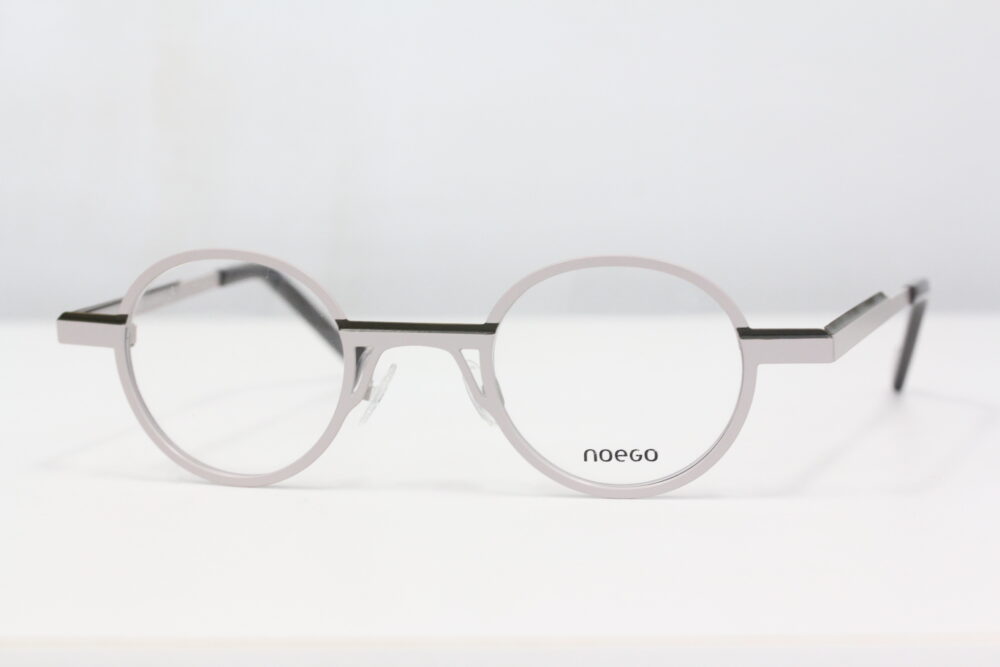 普通のメガネに物足りなさを覚えた方へ。