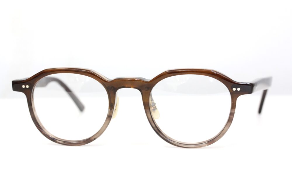 岐阜県産メガネも魅力的です。