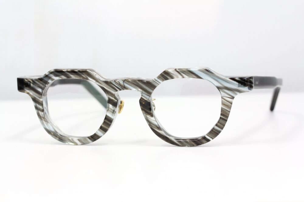 SNSでバズッた人気モデル”Aiguille 01”新色登場。