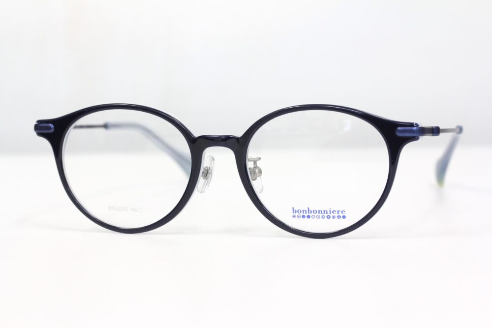 子供さんもオシャレにメガネ楽しみましょ♪