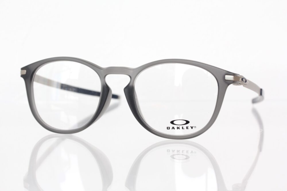 OAKLEY ”PITCHMAN R A”