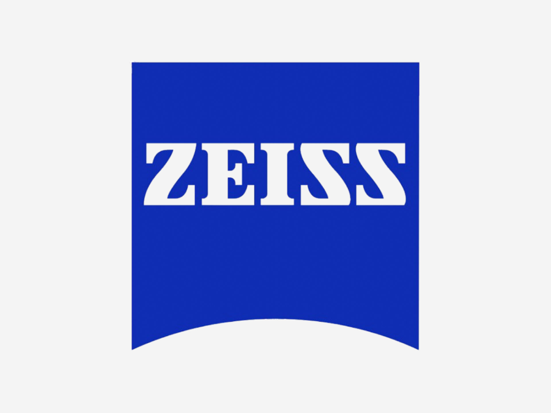 ZEISSレンズ取扱い開始しました。