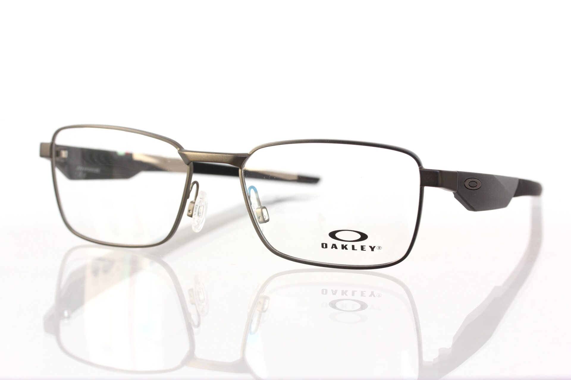 OAKLEY “STEAKHOUSE”