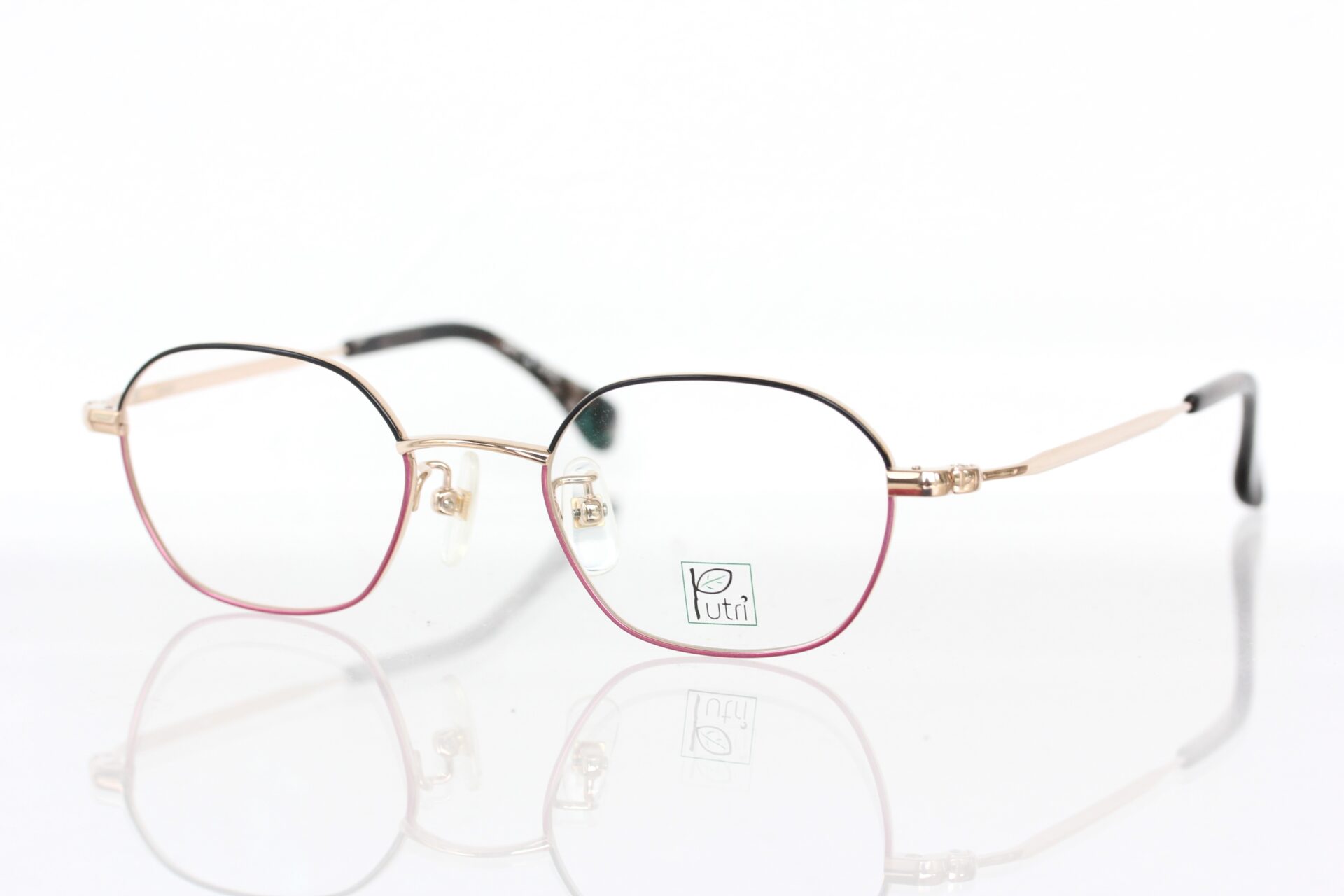 Putri ”EP-951”