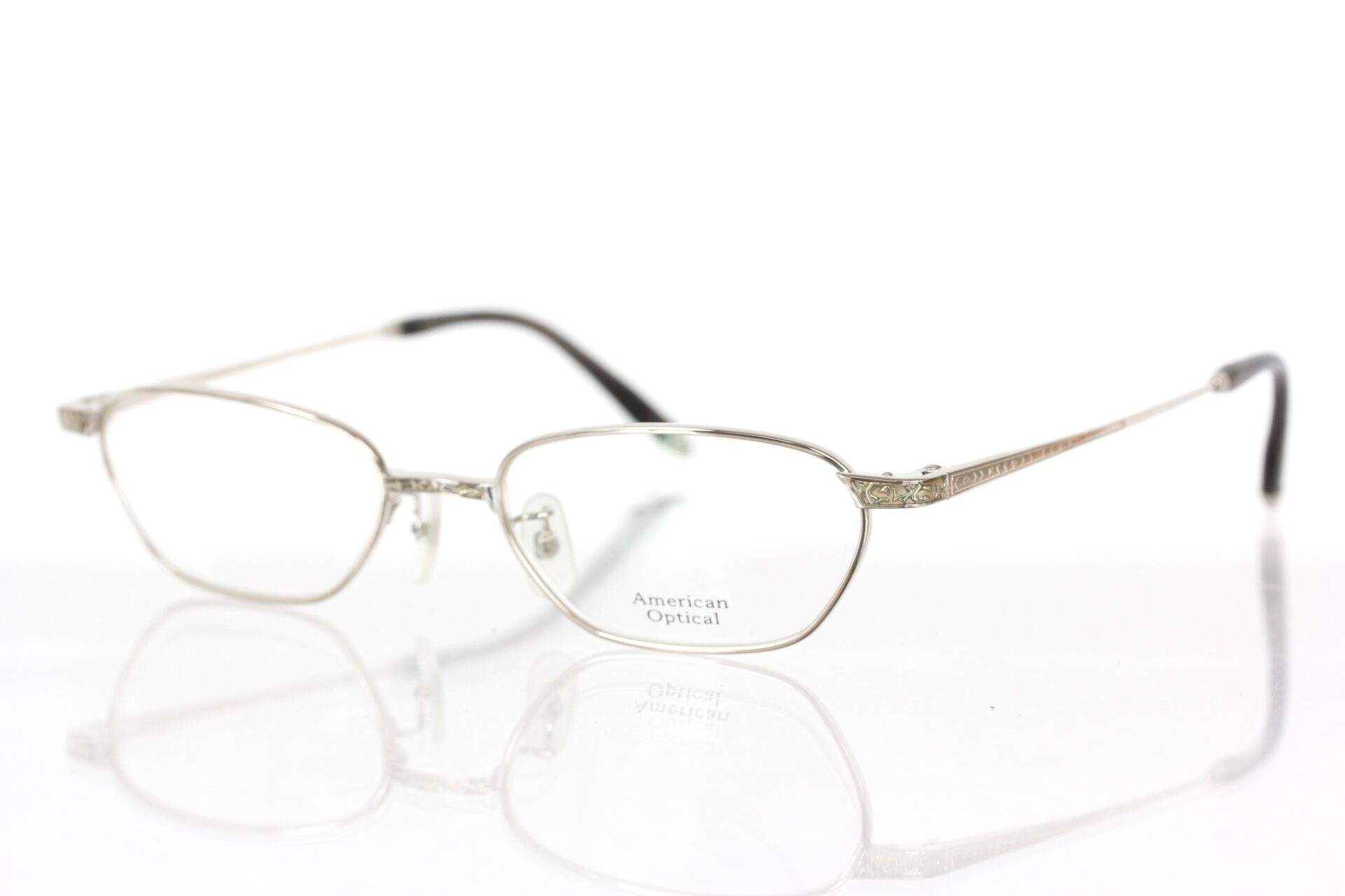 American Optical ”Wellsworth 101”