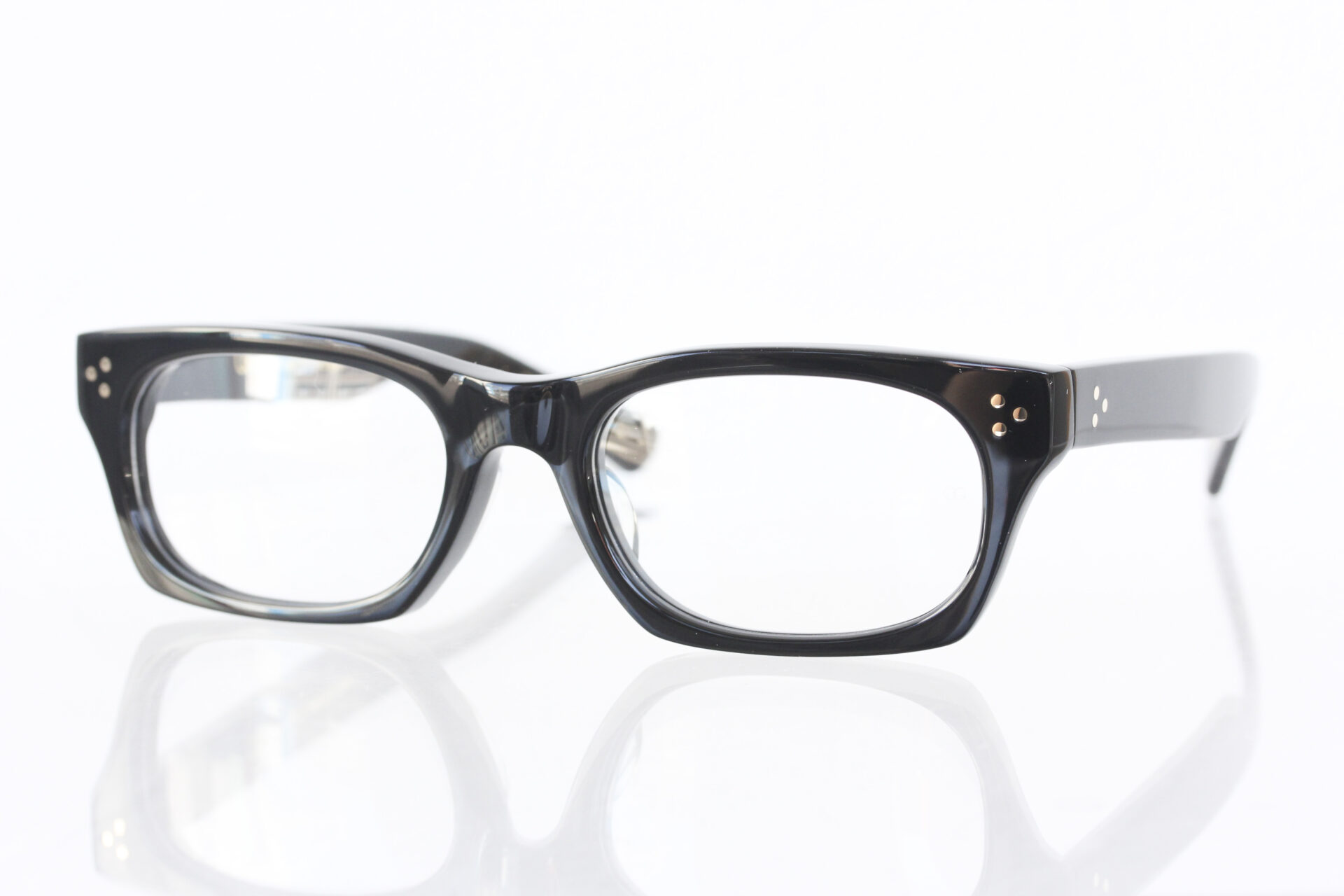 OLIVER GOLDSMITH ”VICE CONSUL-s”